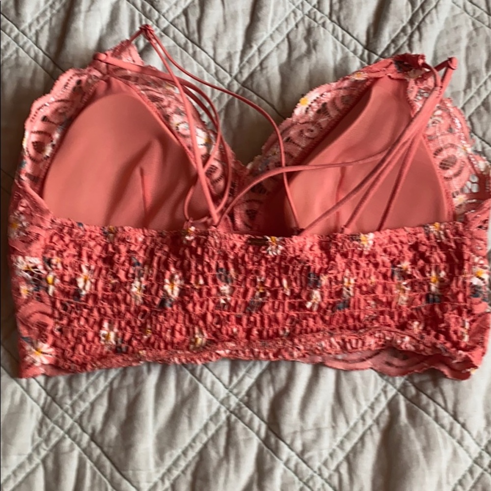 Pink bra - Picture 2 of 2